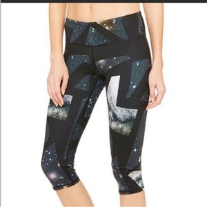 COPY - Alo cropped cosmic leggings  - M